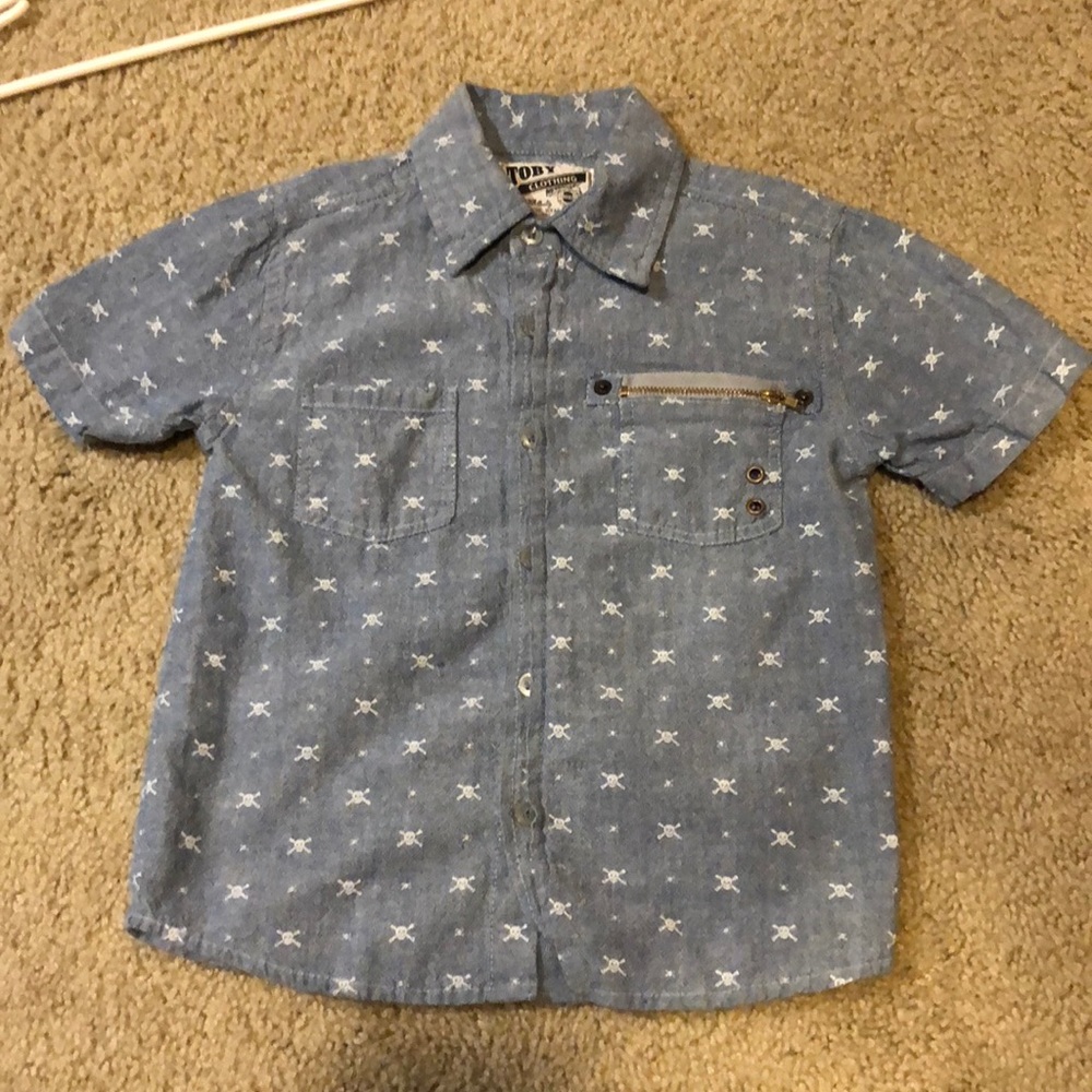 Boys size 4 button down shirt